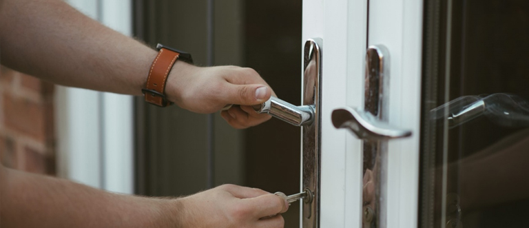 24 hour key locksmith West Carson